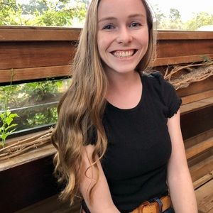 Meet your Posher, Marissa